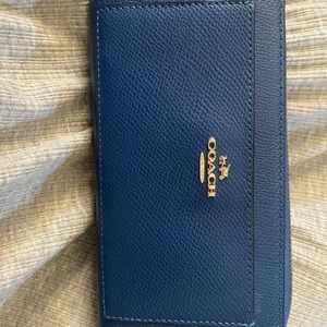 Coach Zipper Wallet